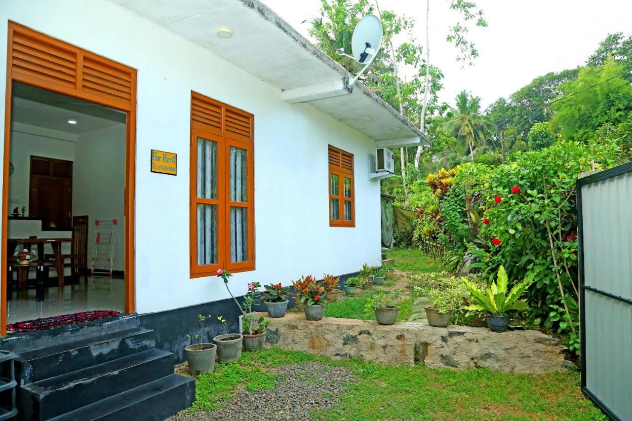 Global Lake Villa Hikkaduwa Kültér fotó